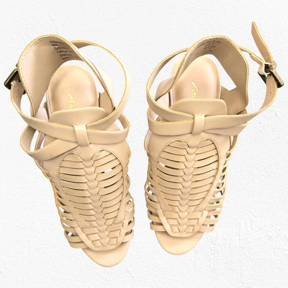 American Eagle Nude Gladiator Block Heel Sandals Size 5.5W – Strappy Caged Heels